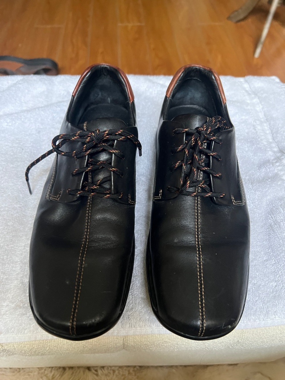 Cole Haan Black Leather Derby Shoes with Brown Accents